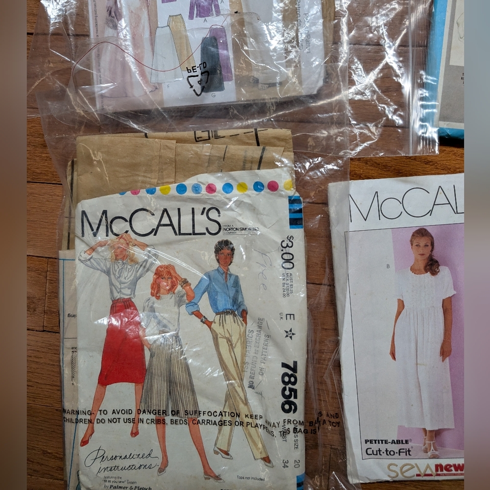 Vtg Sewing Pattern Lot B Simplicity McCalls Butterick - 10 Patterns- Plus Size - Picture 5 of 13